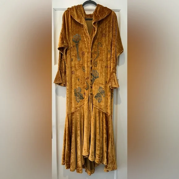 Blue Fish Vintage Golden Velvet Coat - Picture 1 of 16